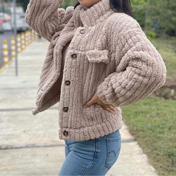 Fuzzy Jacket - Picture 6 of 9